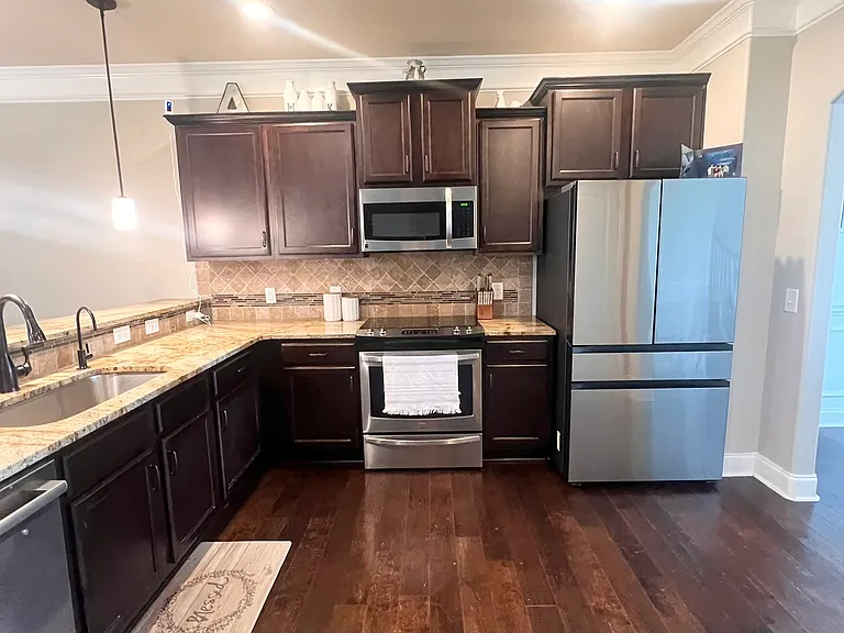 230 Misty Valley Ln — Photo 9