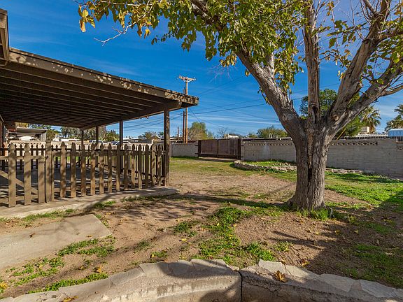 2nd image of 6402 N Camino De La Tierra