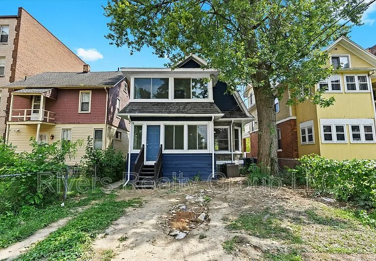 1174 Seward Ave — Photo 3