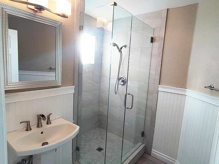 28414 Champions Dr — Photo 17
