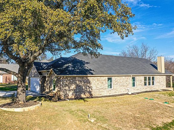 3rd image of 3907 Sunset Ct