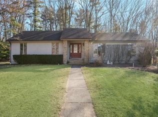 7 Snowberry Ct, Smithfield, RI 02917