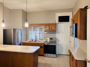 1737 Madison St #2, Dubuque, IA 52001