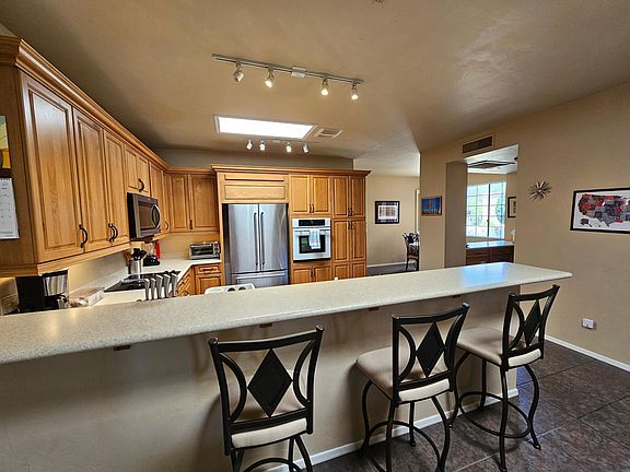 4th image of 3420 N Country Club Vista Pl