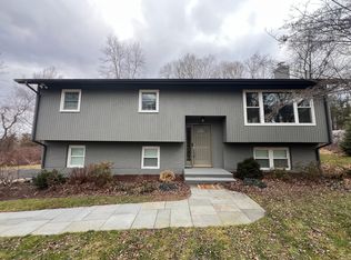 62 Mount Pleasant Rd, Newtown, CT 06470