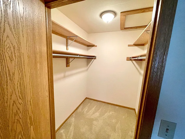 Stone Creek Apartments — Photo 55