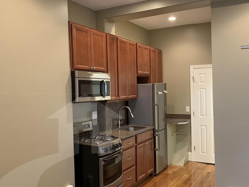 1st image of 144 Mount Auburn St #1-B