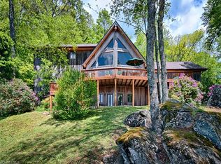 85 Hickory Forest Rd, Fairview, NC 28730