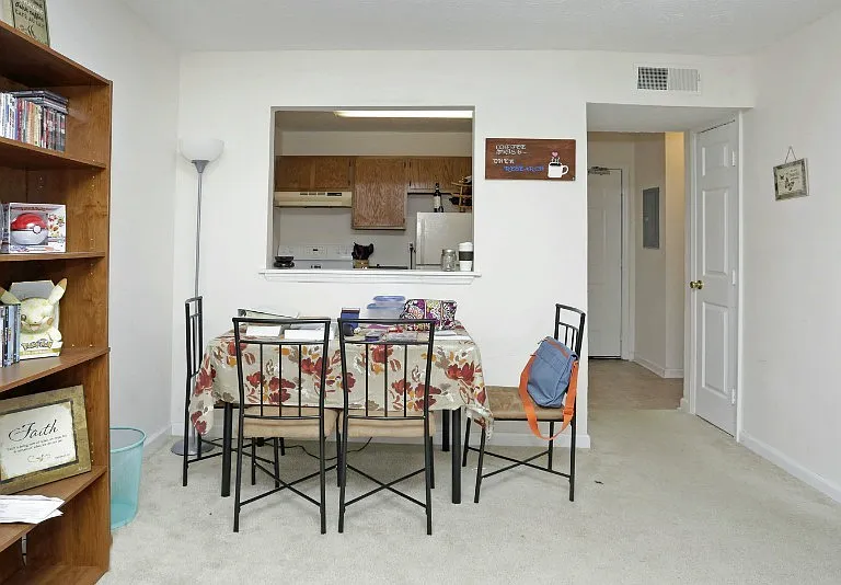 330 Rose Street — Photo 3