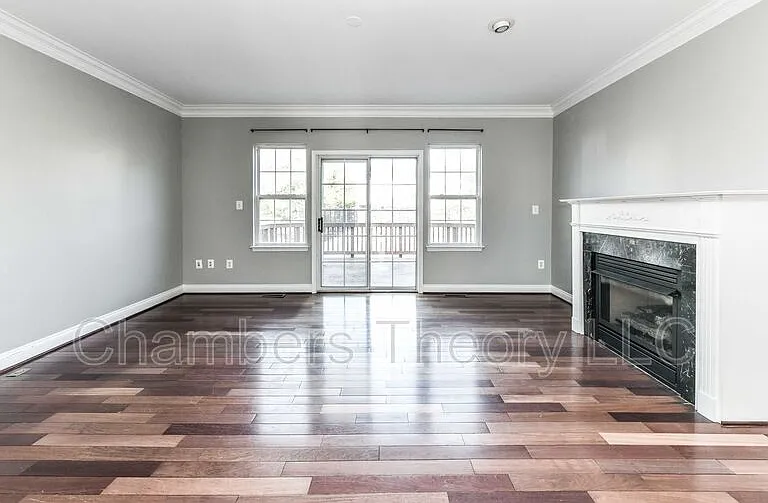 2017 Capstone Cir — Photo 9