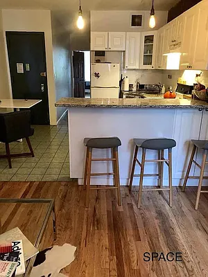 Rented by Space Real Estate | media 30