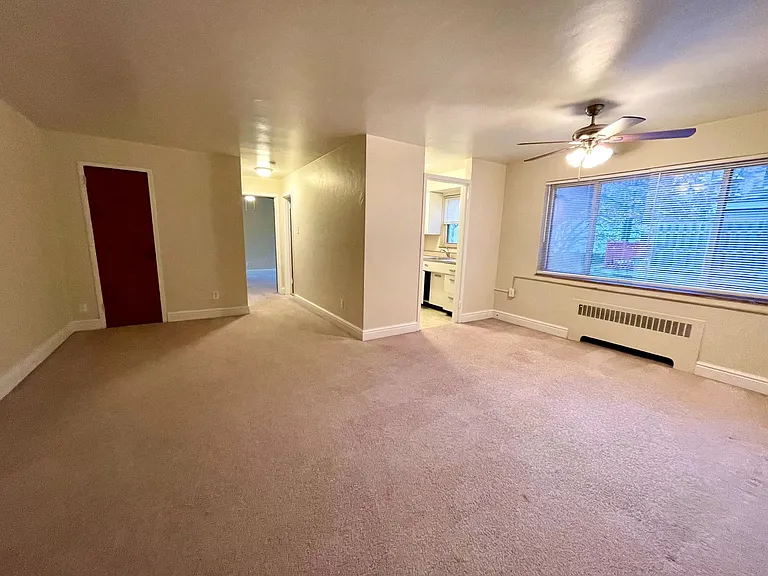 20 Shady Dr W — Photo 3