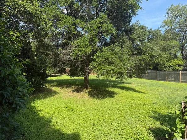 4014 MEADOW RIDGE ST LOT 15-16, San Antonio, TX 78210