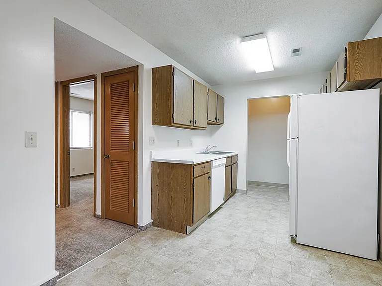 1235 B St #2 — Photo 8