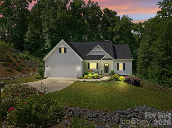 2960 Walter Dr, Concord, NC 28027