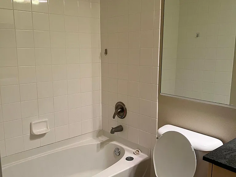 1818 Moore Blvd #220 — Photo 9