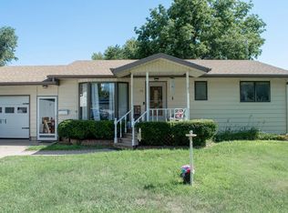 115 W Madison St, Lindsborg, KS 67456