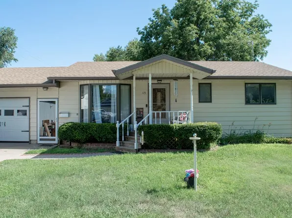 115 W Madison St, Lindsborg, KS 67456
