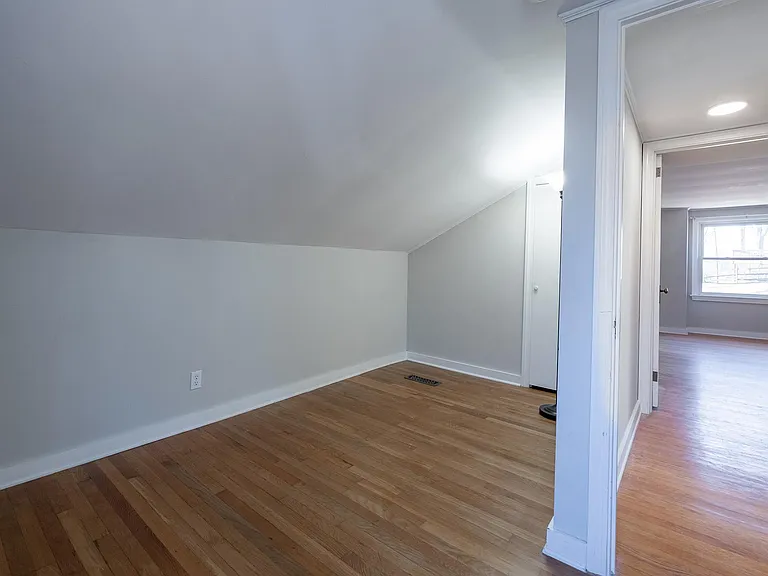 16 Crescent Dr — Photo 23