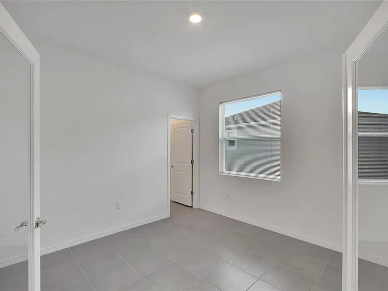 3329 Shady Sunrise Loop — Photo 11