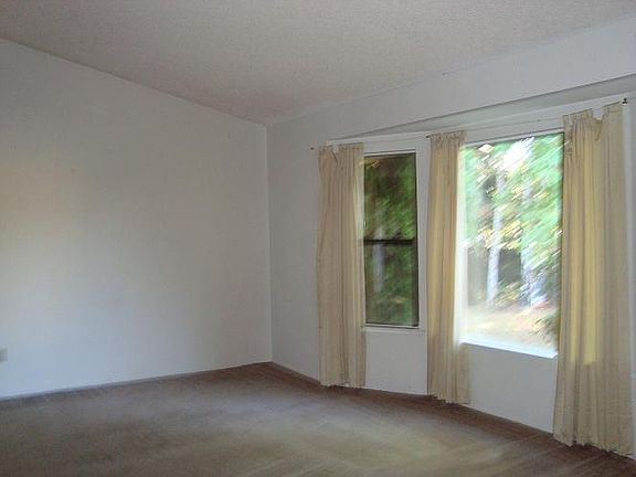 4th image of 7048 McDermott Dr