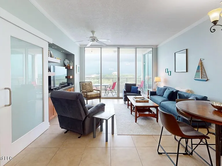 2060 Beach Blvd #901 — Photo 11
