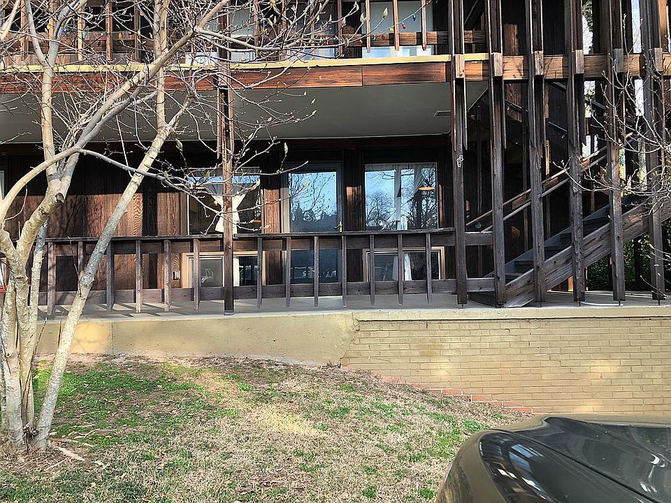 1st image of 311 W Earle St