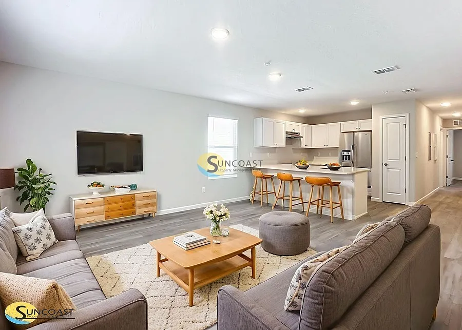 Modern Living in Gentle Woods! — Photo 3