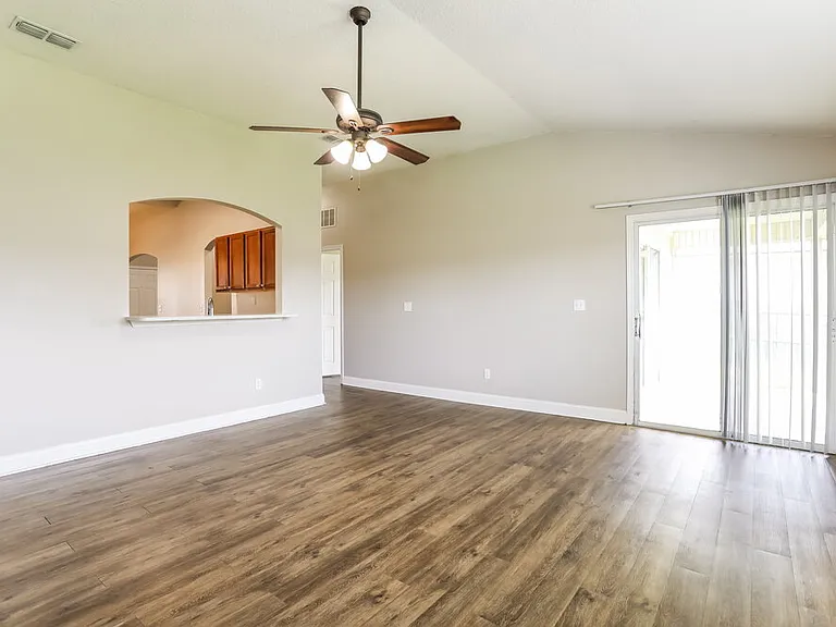 3163 Pine Haven Dr — Photo 6