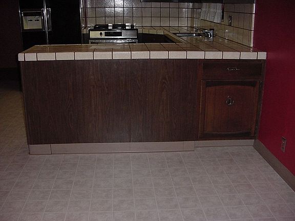 4th image of 708 N Orange St