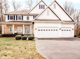 10038 E San Remo Blvd, Traverse City, MI 49684