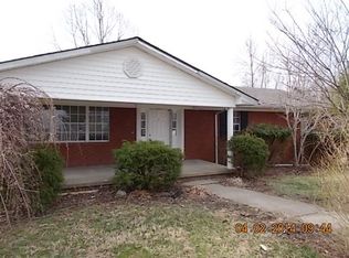 321 W Sunset Hl, Grayson, KY 41143
