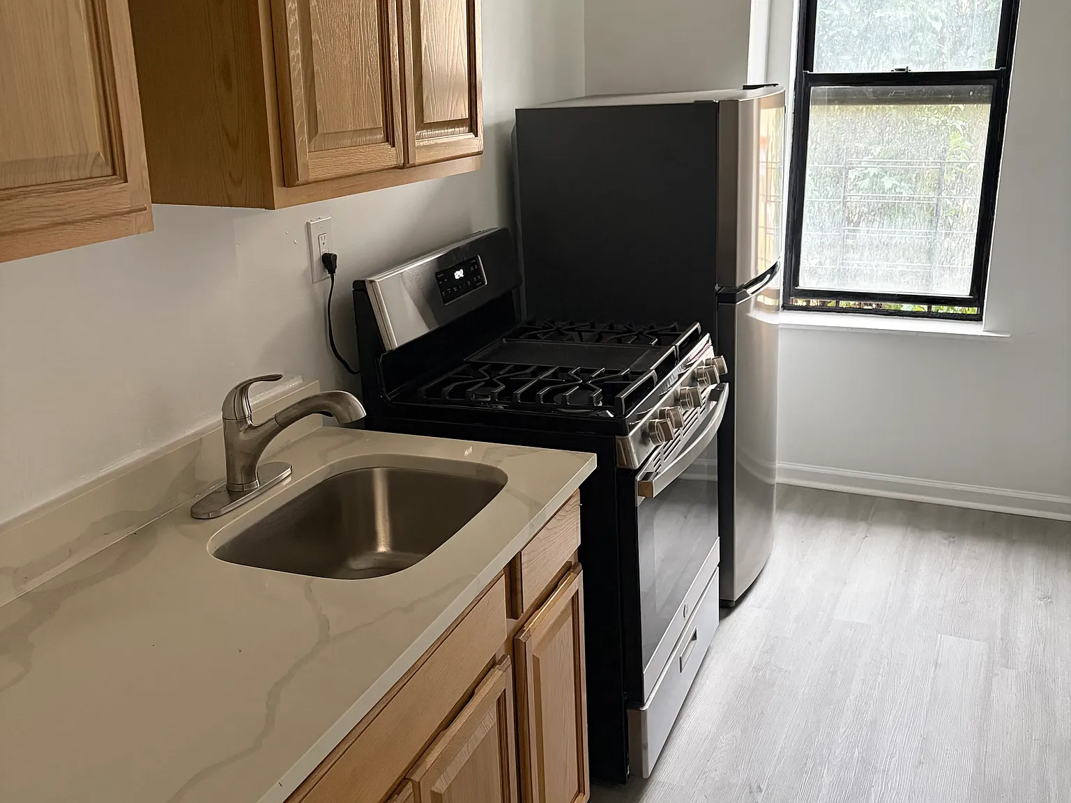 1 bed, $2,890 — Photo 3