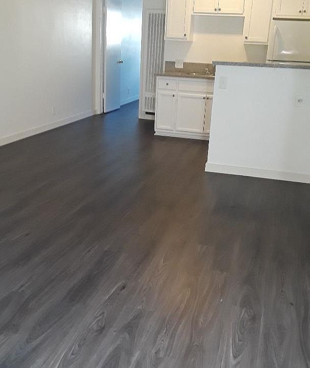 1st image of 4244 Lindblade Dr APT 3