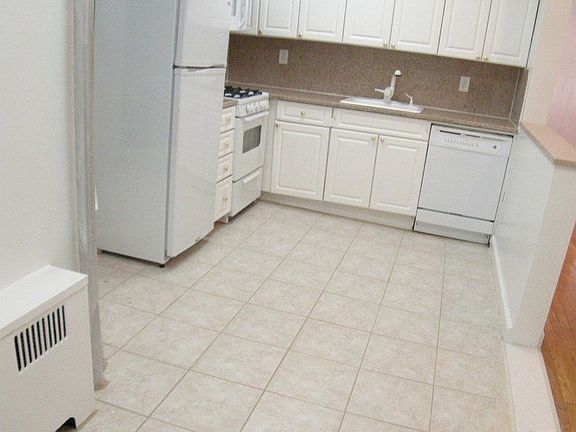 3rd image of 428 E 83rd St APT 4F
