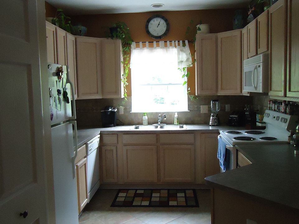 1st image of 25961 Waterway Dr