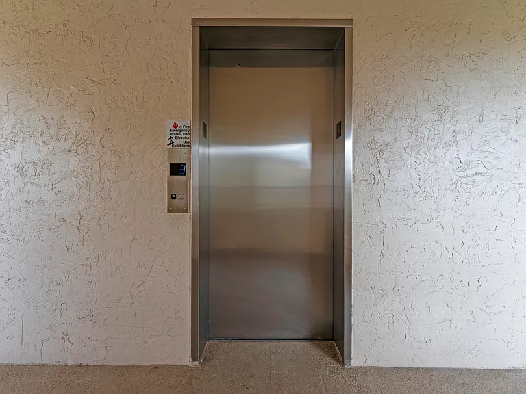 7460 La Paz Blvd #309 — Photo 6