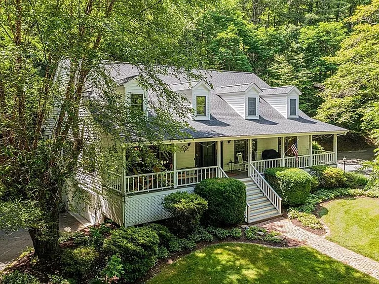 159 Creekstone Dr — Photo 15
