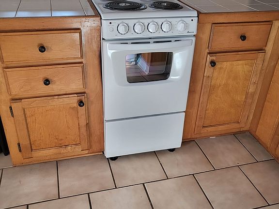 4th image of 422 Sea Breeze Dr