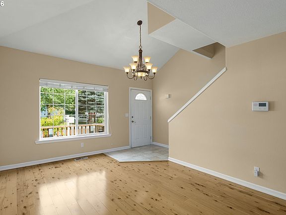 4th image of 19760 SW Red Oak Ln