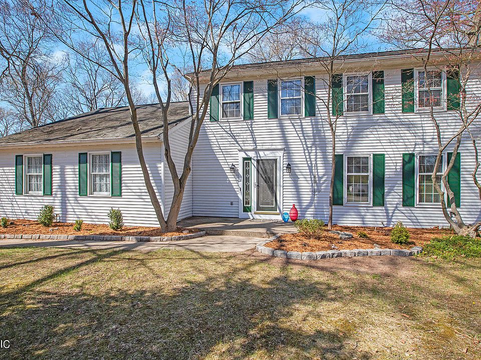 1st image of 125 Cliffwood Ave