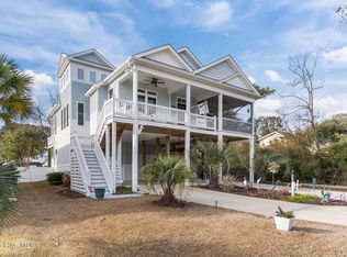 107 SE 44th St, Oak Island, NC 28465