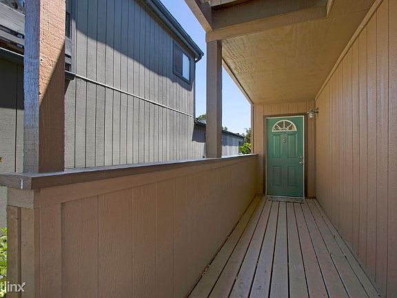 3rd image of 1337 Gregory St