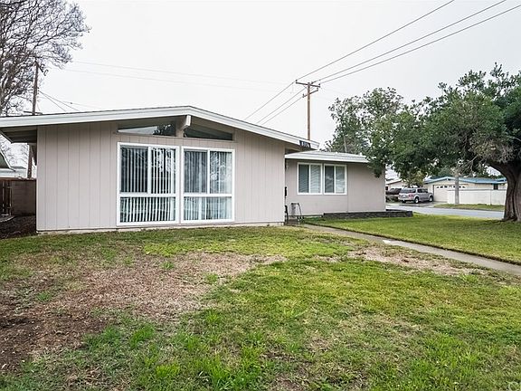3rd image of 8336 Flallon Ave