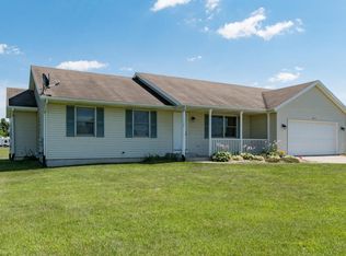 54175 Maple Wood Ct, Paw Paw, MI 49079