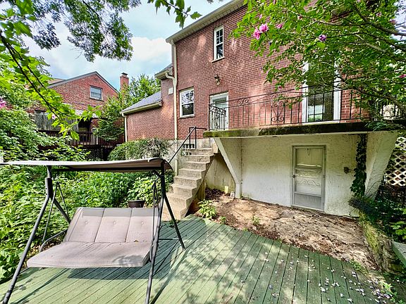 4th image of 1306 E Henry Clay Ave