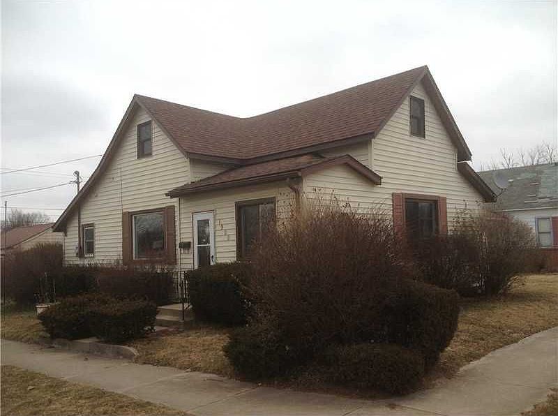 1st image of 1900 N F St
