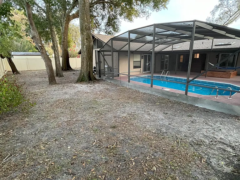 245 W Highland St — Photo 15