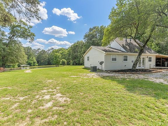 4th image of 10147 Lewis Creek Cir