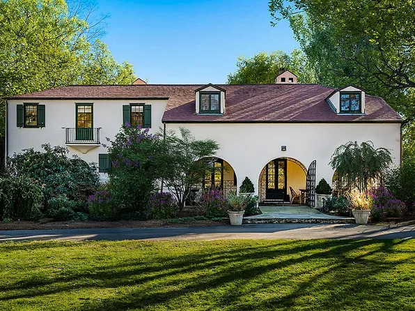 61 Clapboard Hill Rd, Westport, CT 06880